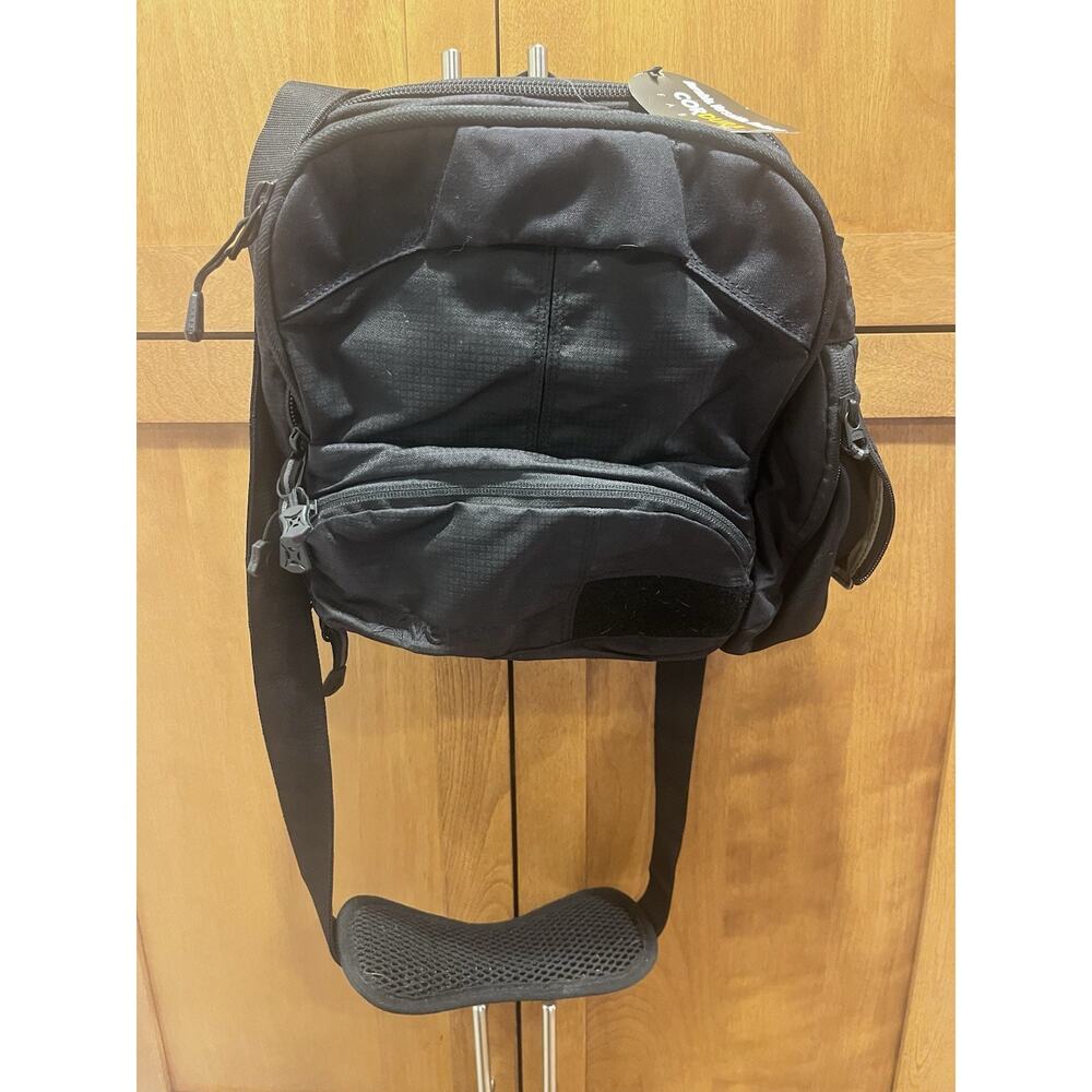 Black Vertx EDC Man Bag (Everyday Carry bag) f1 vtx5030 Vertx New With Tags